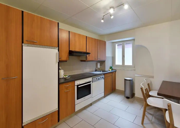 لا روفناز 3*