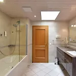 La Rouvenaz 3* Montrö