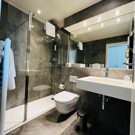 La Rouvenaz Hotel 3*